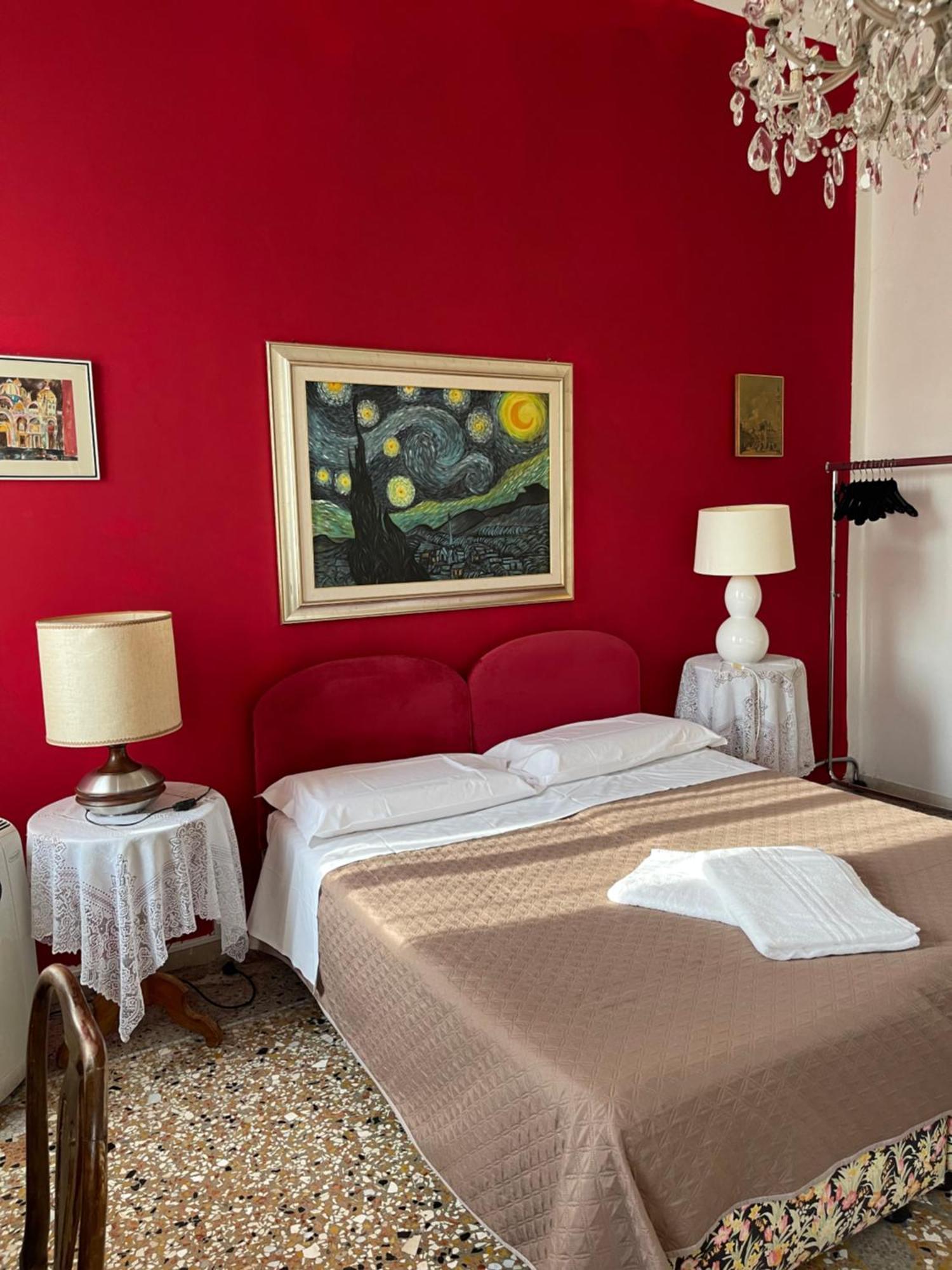 Princess Guest House Canal View Venise Extérieur photo