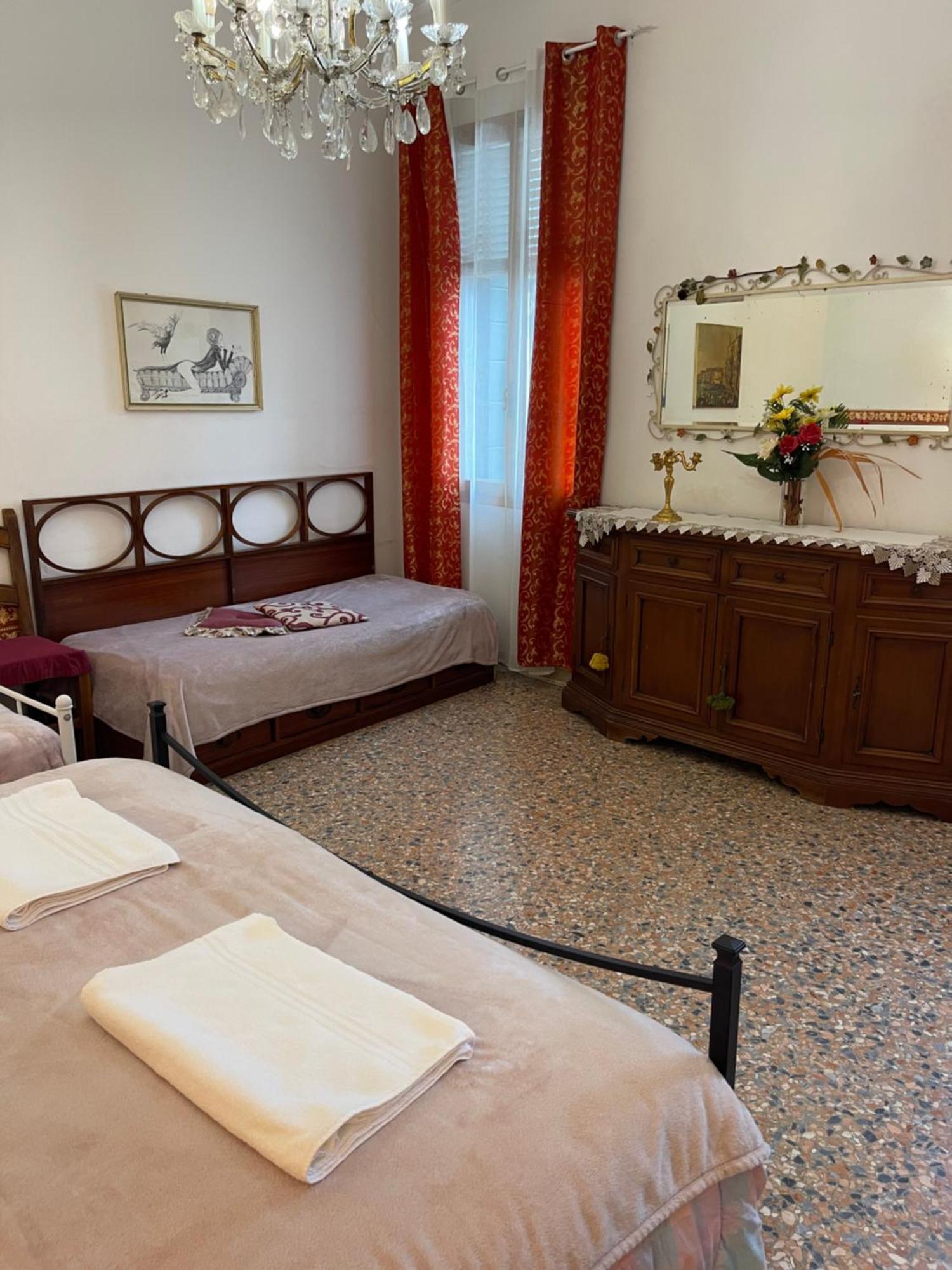 Princess Guest House Canal View Venise Extérieur photo