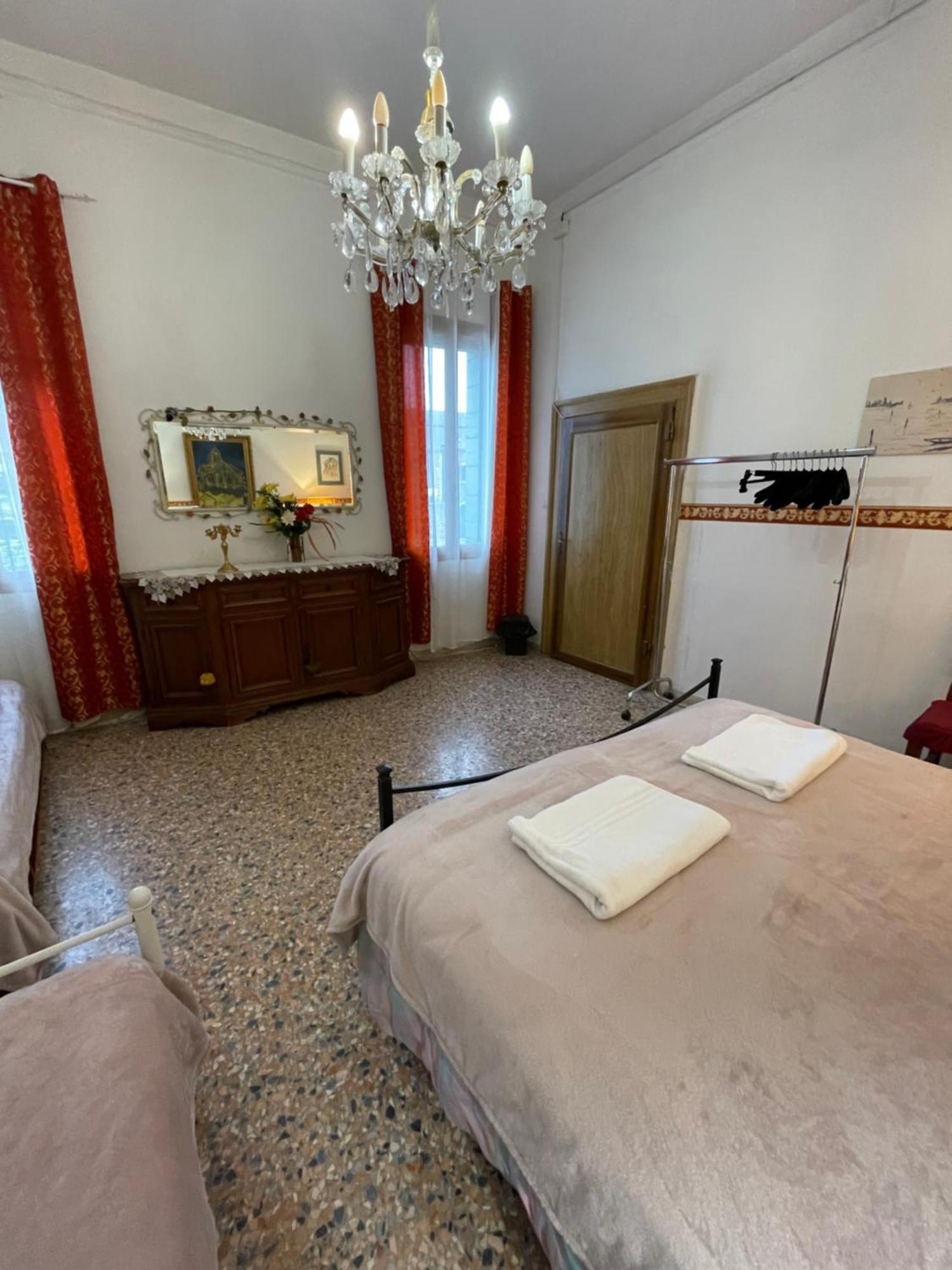 Princess Guest House Canal View Venise Extérieur photo