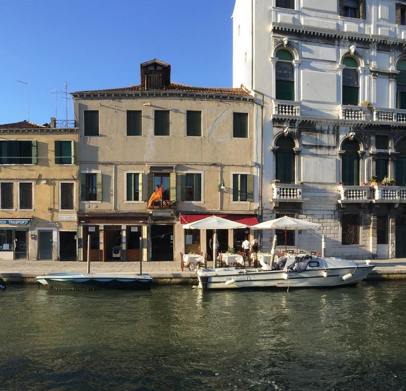 Princess Guest House Canal View Venise Extérieur photo